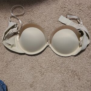 Classic Beige Underwire Push Up Bra with Molded Cups And Detchable Straps